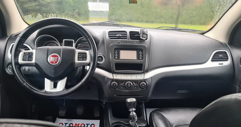 Fiat Freemont cena 38900 przebieg: 230000, rok produkcji 2013 z Tarczyn małe 92